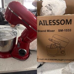 Brand new stand mixer